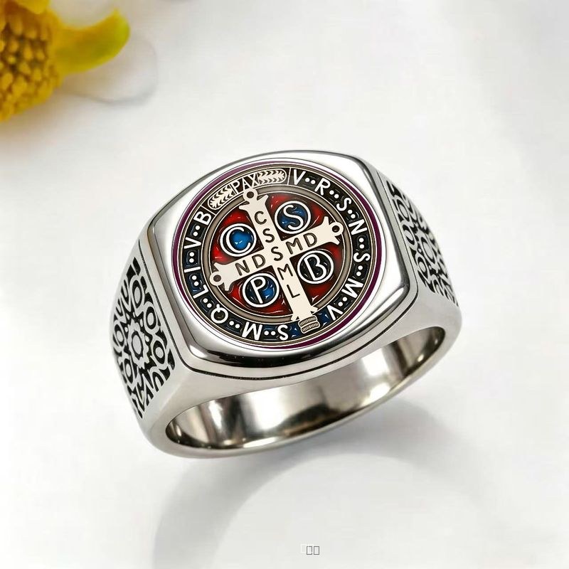 Bague Religieuse Homme Médaille Saint Croix Latine Vintage Acier Symbole Foi Catholique Prière Protection